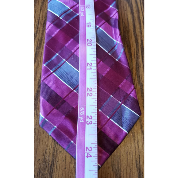 Arrow Red and Blue Square Geometric Pattern Silk Men's Necktie Tie - Picture 8 of 8